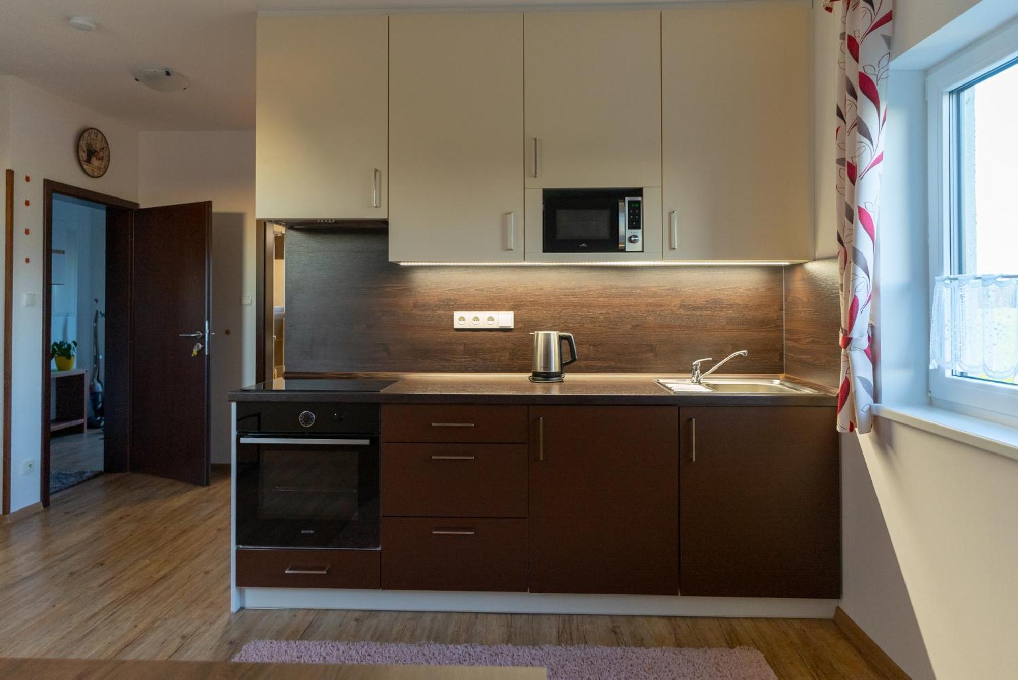 Apartmany Kohoutek A Slepicka V Novohradskych Horach Nove Hrady  Exterior photo
